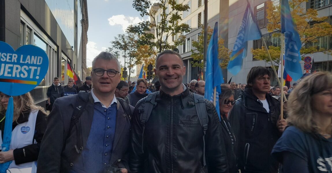 Für Deutschland am Infostand und auf unserer Großdemo